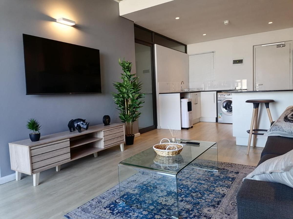 Chic, Central, Family & Group Stay - Stylish 2 Ensuite Bedroom Apartment With Spacious Balcony Кейптаун Экстерьер фото