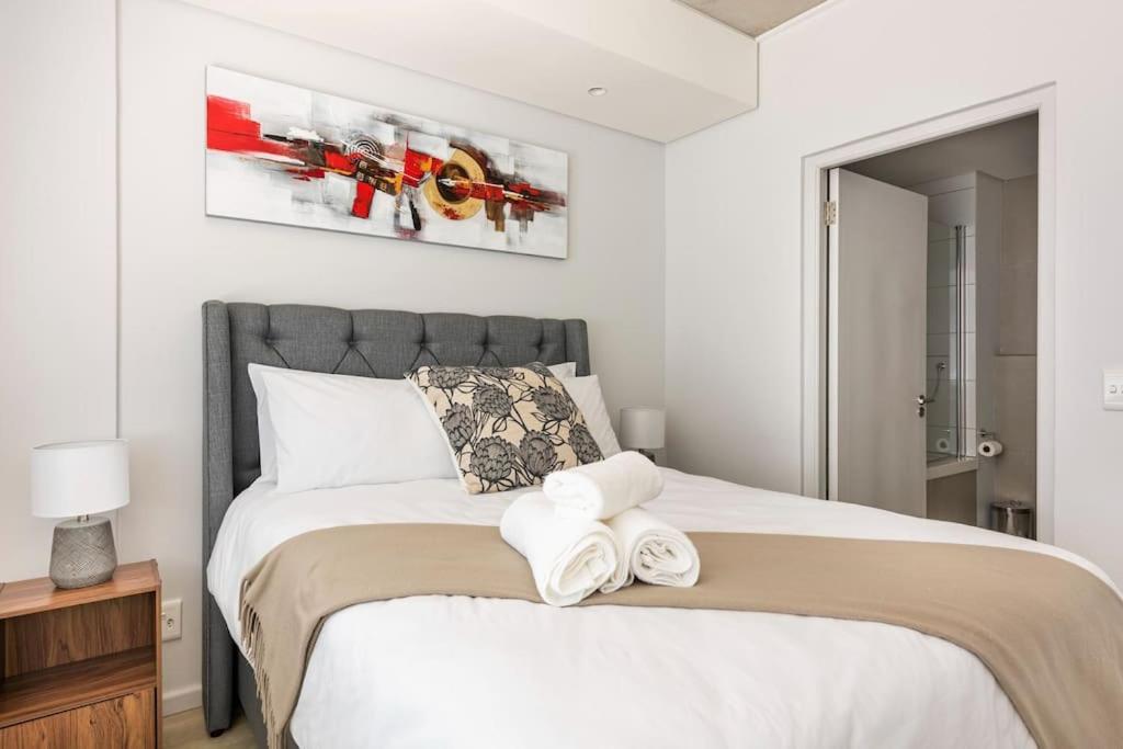 Chic, Central, Family & Group Stay - Stylish 2 Ensuite Bedroom Apartment With Spacious Balcony Кейптаун Экстерьер фото