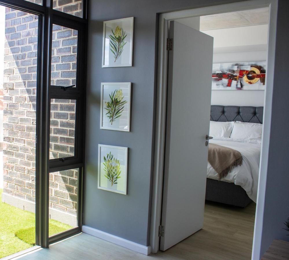 Chic, Central, Family & Group Stay - Stylish 2 Ensuite Bedroom Apartment With Spacious Balcony Кейптаун Экстерьер фото